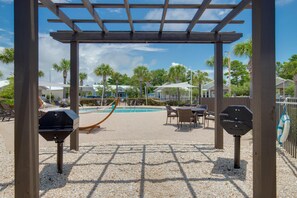 Hus - 1 kingsize-seng med sovesofa (After Dune Delight) | Udendørs spisemuligheder