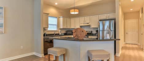 Ferienhaus, 1 King-Bett und Schlafsofa (After Dune Delight) | Eigene Küche | Ofen, Toaster