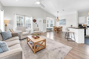 Casa, 1 cama King e sofá-cama (Elsie's Cove) | Área de estar