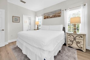 House, 1 King Bed with Sofa bed (Elsie's Cove) | 2 bedrooms, iron/ironing board, bed sheets