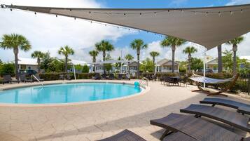 Hus, 1 kingsize-seng med sovesofa (Elsie's Cove) | Basseng | Utendørsbasseng