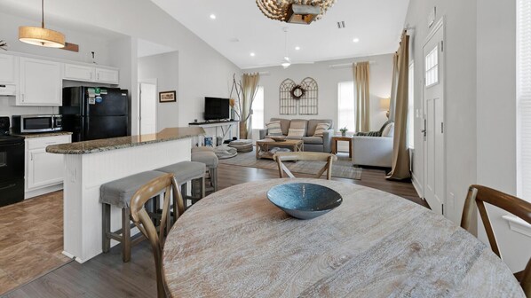 Interior - Kk's Beach House (Santa Rosa Beach)