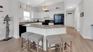 Private kitchen - Kk's Beach House (Santa Rosa Beach)
