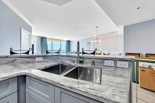 公寓式客房, 多张床, 海洋景观 (St. Maarten 402 at Silver Shells) | 住宿内部
