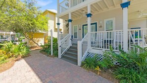 ハウス ベッド (複数台) (Abode Kenmare) | テラス / パティオ