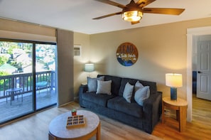 Fireplace - Black Hills Bliss: Fully Remodeled Modern Condo (Lead)