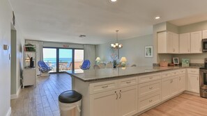 Private kitchen - Aegean 204 (Destin)