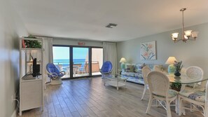 Living area - Aegean 204 (Destin)