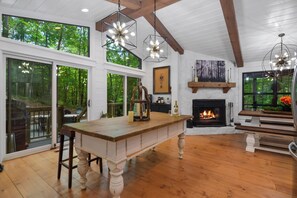 Dining - Cold Plunge & Sauna! Rejuvenation Retreat, fireplace, Hot tub, firepit, Games! (Blue Ridge)