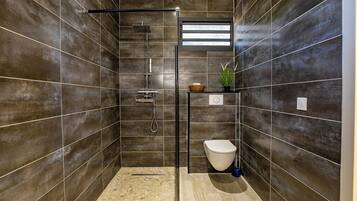 Villa, Private Pool, Pool View | Bathroom