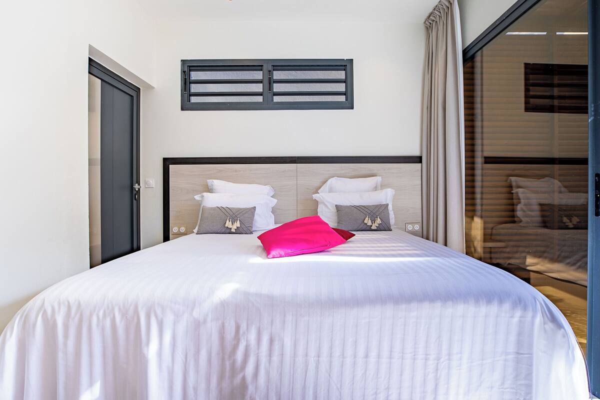 Villa, privat basseng, bassengutsikt | 2 soverom, blendingsgardiner, strykejern/-brett og wi-fi (inkludert)