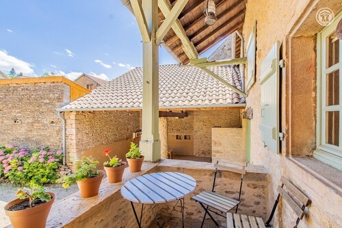 les Deux Colombes - AMEUGNY