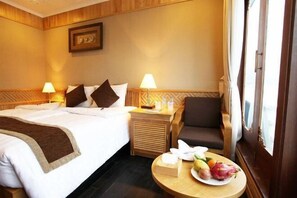 Tempat tidur bayi