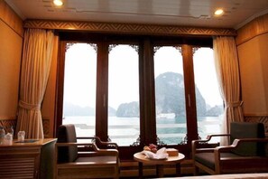 Interior - Pelican Classic Cruise (Tuan Chau)