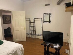 1 bedroom, iron/ironing board, WiFi, bed sheets - Jefferson Torresdale, Cooper, Abington, Salus Univ
(Philadelphia)