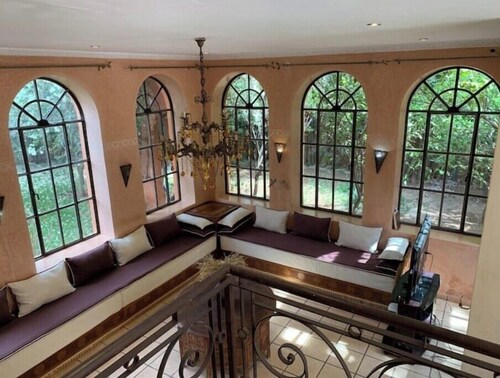 Villa piscine chauffée PV,Clim,3sdb,4ch,Staff disp