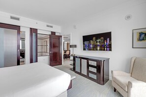 1 chambre, fer et planche Ă repasser, Wi-Fi, draps fournis