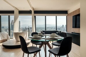 Dining - Departamento con Tina al Centro y Vista Panorámica (Ciudad de México)