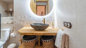 淋浴設備、風筒、提供毛巾