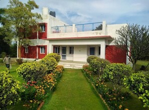 Exterior - The Raghav - Villa/Farmhouse Getaway amidst Nature #3 (Gurugram)