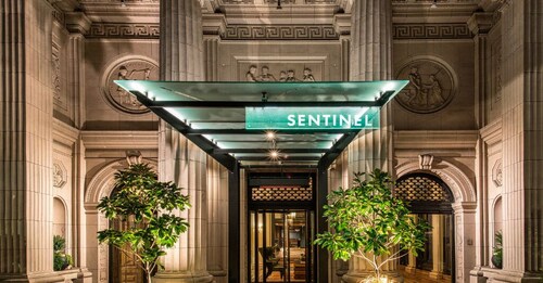 Accessible Deluxe Room w/ Virtual Concierge