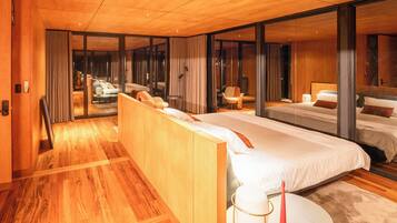 Deluxe studio suite, uitzicht op bergen | Een kluis op de kamer, gratis wifi, beddengoed