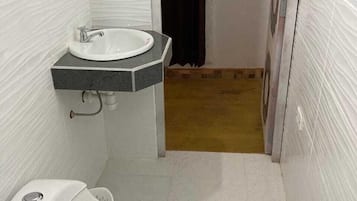 Basic dubbelrum eller tvåbäddsrum - 2 sovrum | Gratis wi-fi och sängkläder