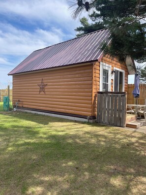 Exterior - Ruth Lake Resort Cabin #9 (Spurr Township)