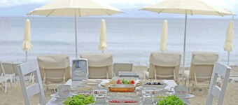 Ömer Aybak Beach Hotel