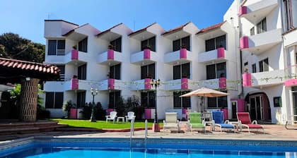 HOTEL HACIENDA DEL RIO