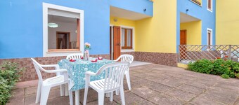 Apartment 'Brezza Marina 4' with Private Garden