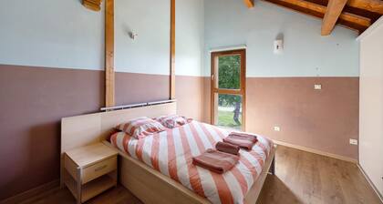 Cottage 'Villa De St Off' with Mountain View, Private Terrace and Wi-Fi