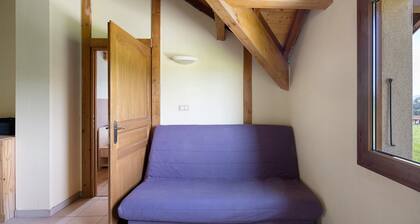 Cottage 'Villa De St Off' with Mountain View, Private Terrace and Wi-Fi