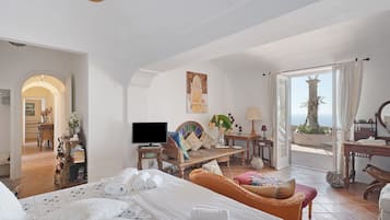 4 camere, ferro/asse da stiro, Wi-Fi gratuito, lenzuola