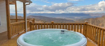 NEW 2024 • Sunset Views𖣰 • Hot Tub • Pets • 9BD/3BA