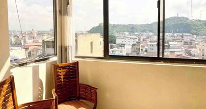 Departamento con Vistas Únicas en el Centro de Guayaquil