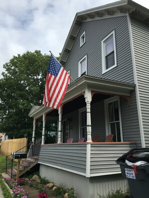 Exterior - Belmont Festival Ready (Saratoga Springs)