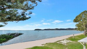 Beach - Filoli (Salamander Bay)