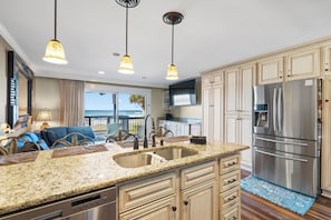 Interior - Beachfront West End Townhome. Sleeps 6! High End Unit! Includes Beach Chair Set up! (Panama City Beach)