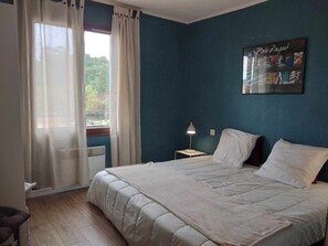 1 bedroom, internet - 4PA22 - Apartment in residence with pool and parking (COLLIOURE)