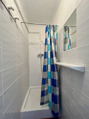 Bathroom - Pleasant village house close to the beach 4GSA12 (LE BARCARES)