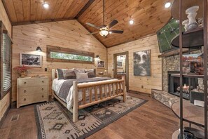 4 chambres, fer et planche à repasser, Wi-Fi gratuit, draps fournis