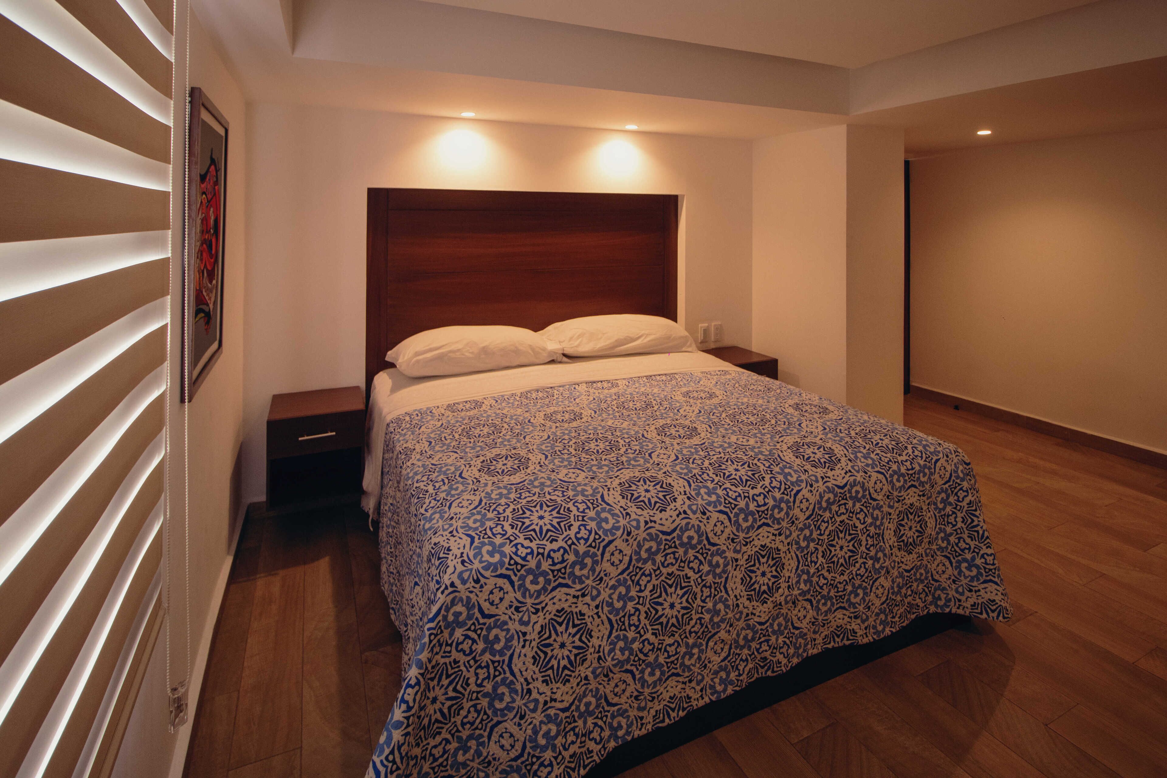 1 bedroom, in-room safe, iron/ironing board, free WiFi