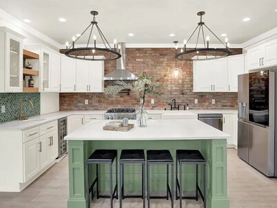 The Hoosier House! An entire property experience!