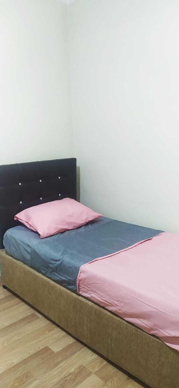 مكواة/لوح كي وواي فاي مجانًا