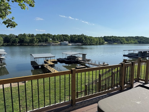 Lake Front Hot Tub Retreat