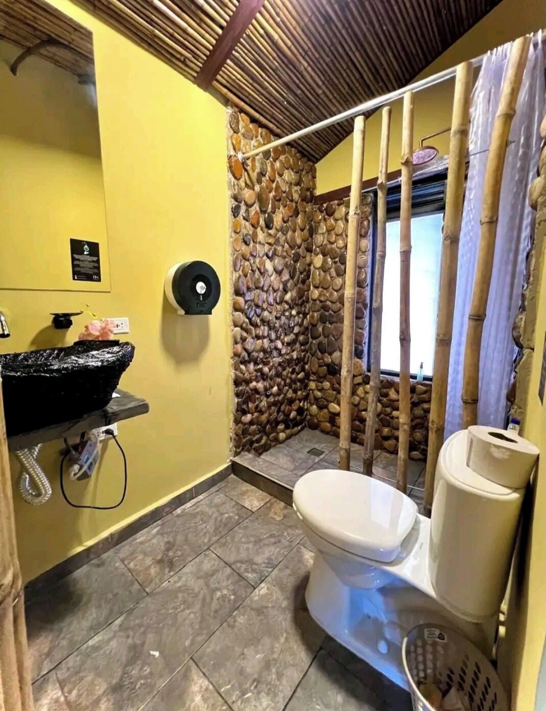 Handtücher, Toilettenpapier