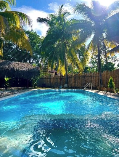 Lujosa Villa Tipo Bali, Miniplaya y Cine Privado