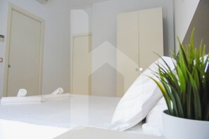 1 bedroom, WiFi, bed sheets - Homiday - Felicioni Alba Adriatica, Two-room apartment (Alba Adriatica)