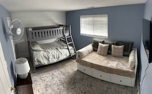 2 Schlafzimmer, Bügeleisen/Bügelbrett, WLAN